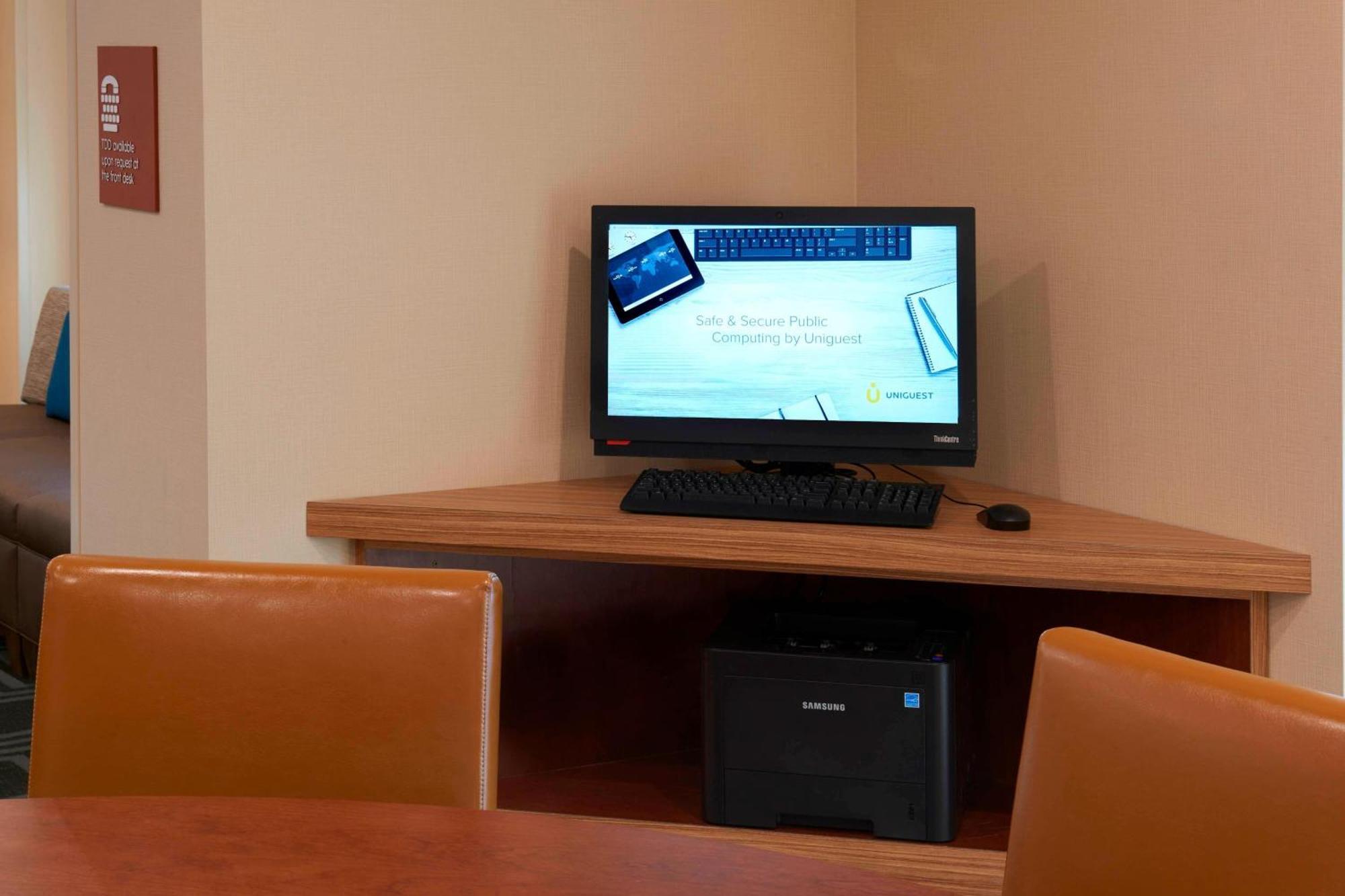 Towneplace Suites By Marriott Grand Rapids Airport Cascade Eksteriør bilde