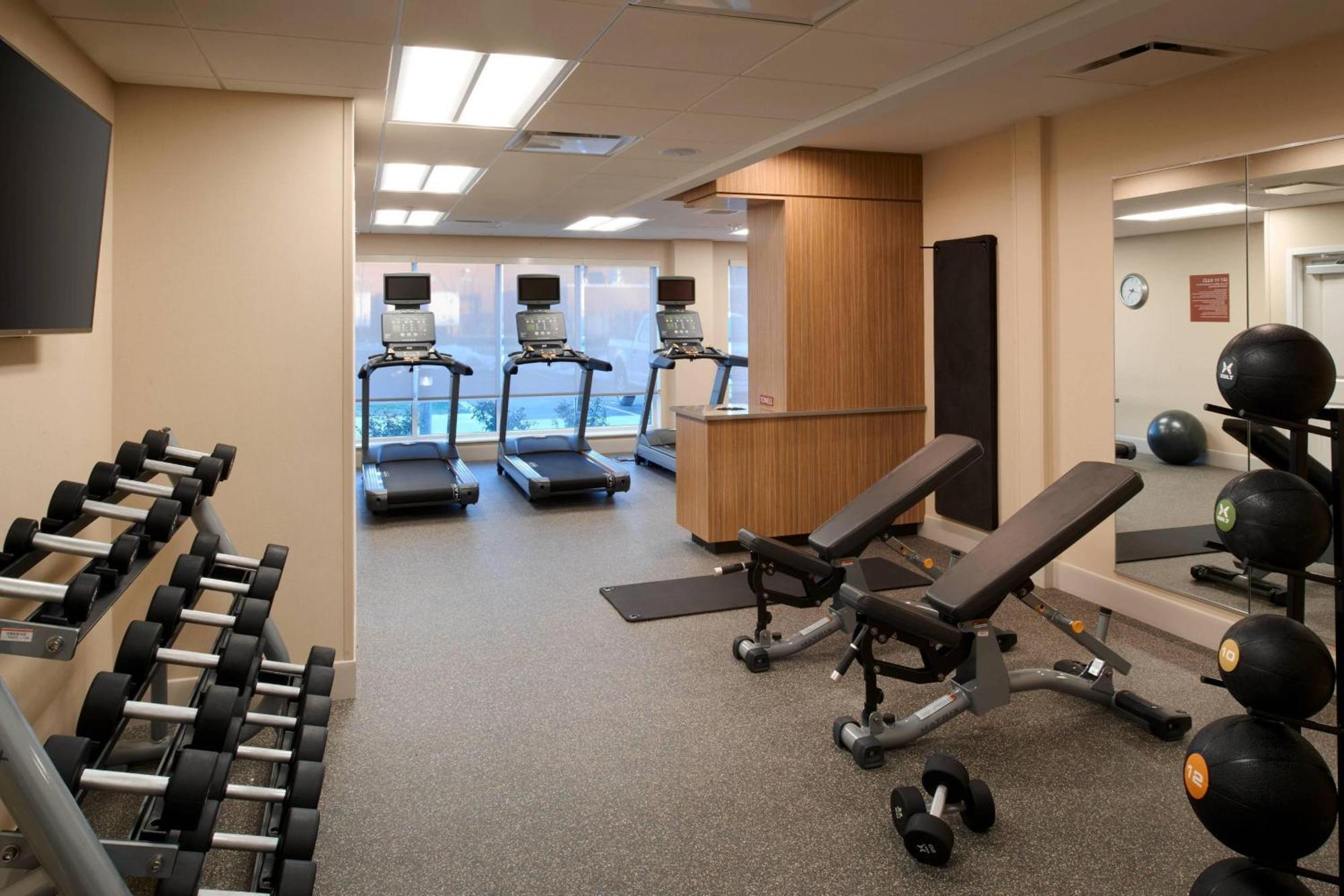 Towneplace Suites By Marriott Grand Rapids Airport Cascade Eksteriør bilde